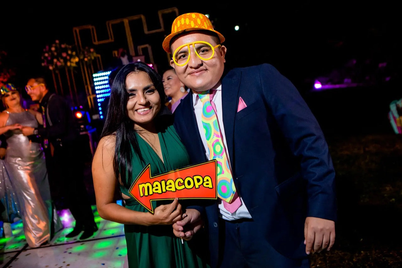 Paquete # 5  con 12 Letreros Selfie